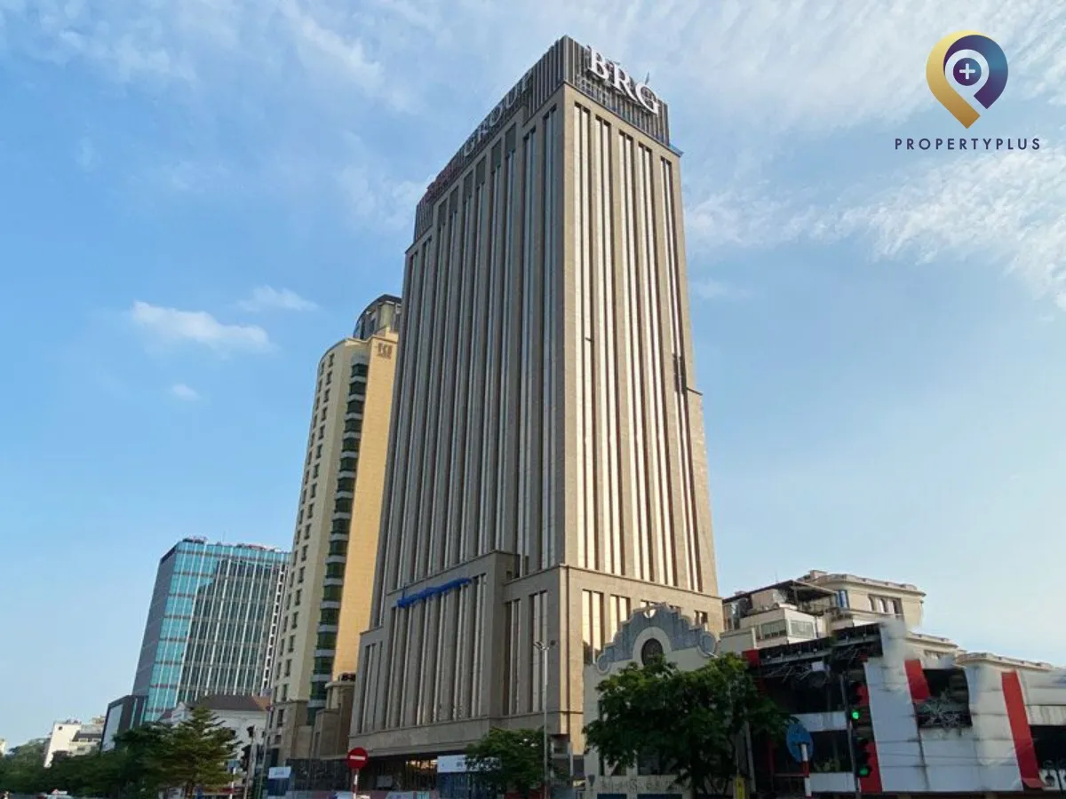 BRG Tower exterior view from street corner.